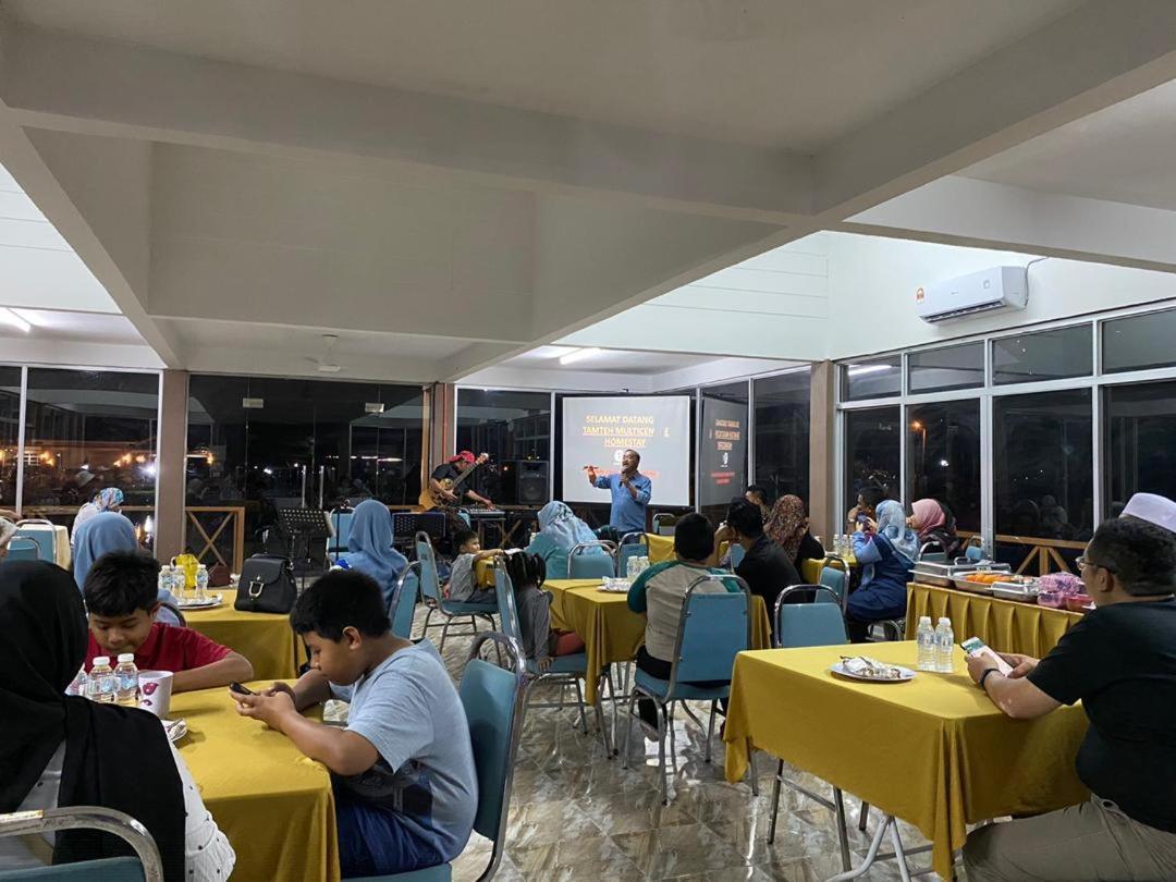 Tamteh Homestay Ayer Hitam Extérieur photo